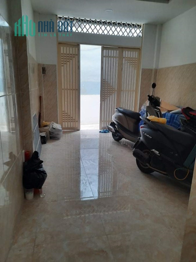 Bán nhà quận 5, Trần Phú, 40m2, 3 tầng,  giá 4 tỷ 5, LH: 0933233236.