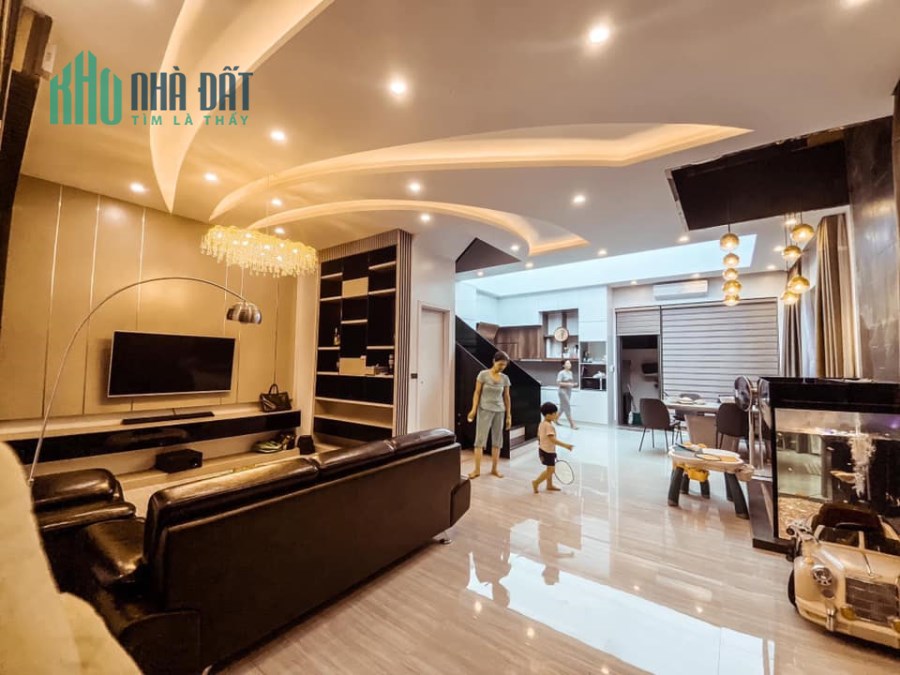 BÁN NHÀ THÁI HÀ – GARA OTO – PHÂN LÔ VIP – GIÁ 9.5 TỶ - LH EM THÚY 0368978199.