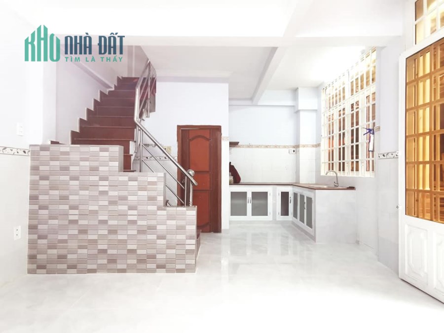 Bán gấp nhà HXH, Hoàng Hoa Thám, 30m2, 3 Tầng, 3.7 Tỷ TL