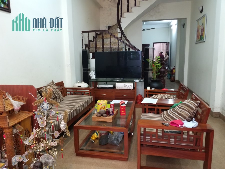 Cực hiếm bán gấp nhà Tứ Liên 75m x 3T ô tô cách 20m 4,5 tỷ