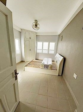 Bán nhà mới tại Cach Mạng Tháng 8, đầy đủ công năng.