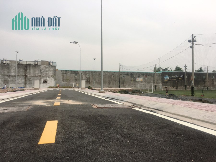 Đất MT đường rộng 8m,SHR,DT 60m2 quận Bình Tân