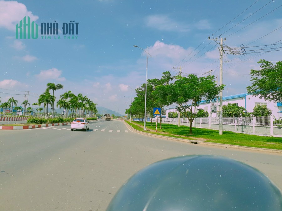 Bán Lô Đất 125m2, MT đường dân sinh rộng 20m,SHR, Bà Rịa-Vũng Tàu