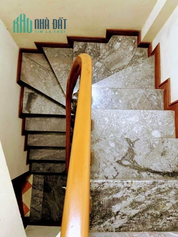 Bán nhà Nguyễn Khoái, 51m2x4tầng, MT3.4m, giá 2.6 tỷ