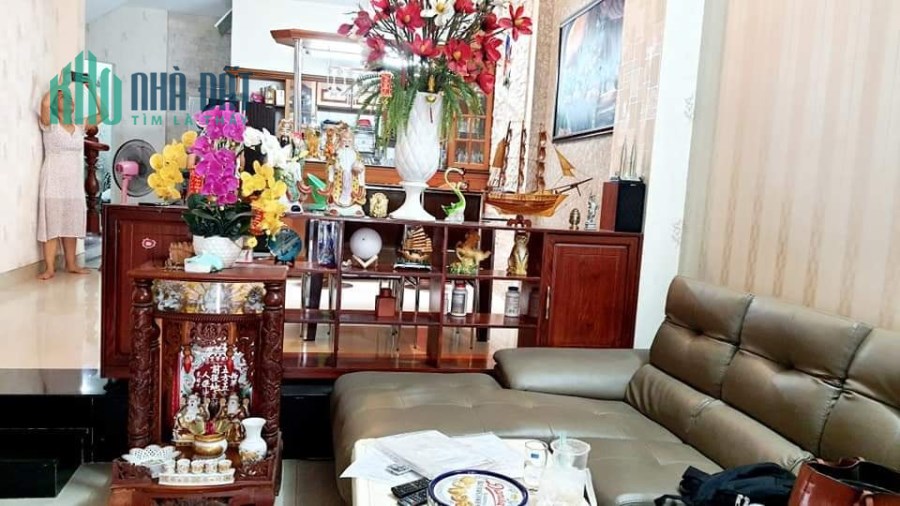 Bán nhà Tôn Đản, quận 4, 98m2. Giá chỉ hơn 7 tỷ.