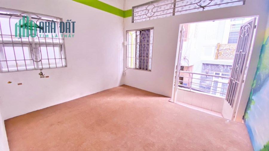 nhà nở hậu ngay khu Lê đại hành-TT TDTT Phú thọ quận 11