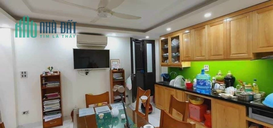 PHỐ VÍP, Vũ Thạnh, DT 64m x 4T, 1 tum, giá nhỉ 5 tỷ  LH 0981588619.