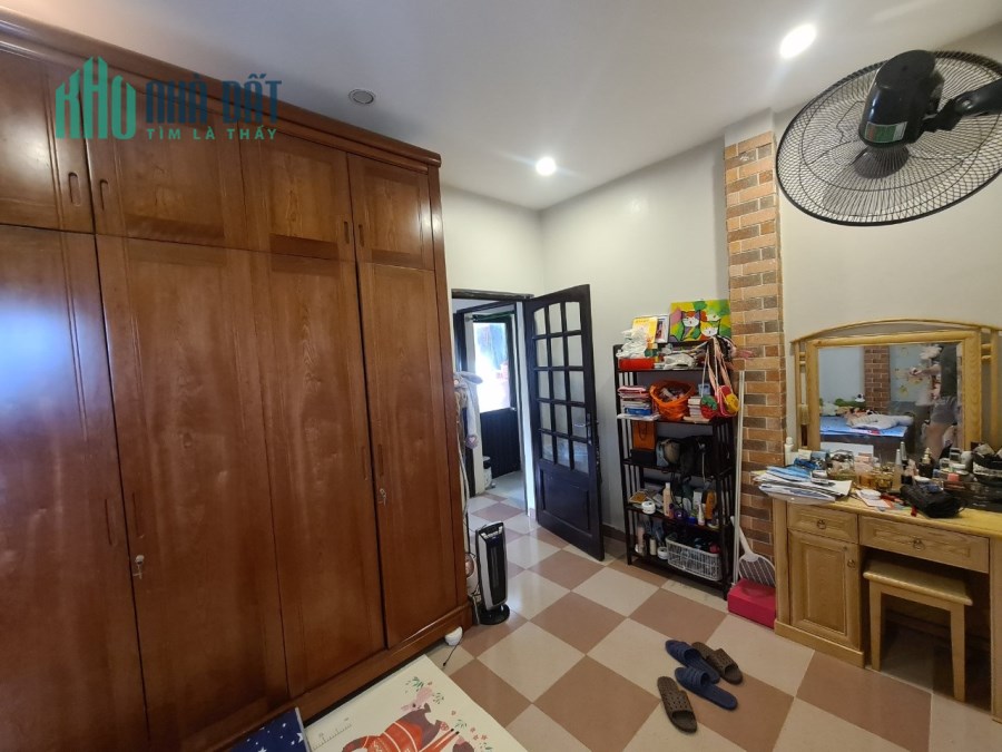 NHÀ ĐẸP, Kim Mã 63m x 5 tầng, MT 5.5m giá 6 tỷ, LH 0981588619.