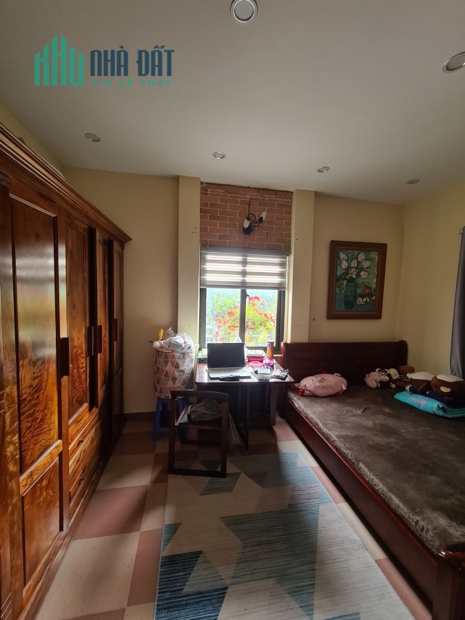 NHÀ ĐẸP, Kim Mã 63m x 5 tầng, MT 5.5m giá 6 tỷ, LH 0981588619.