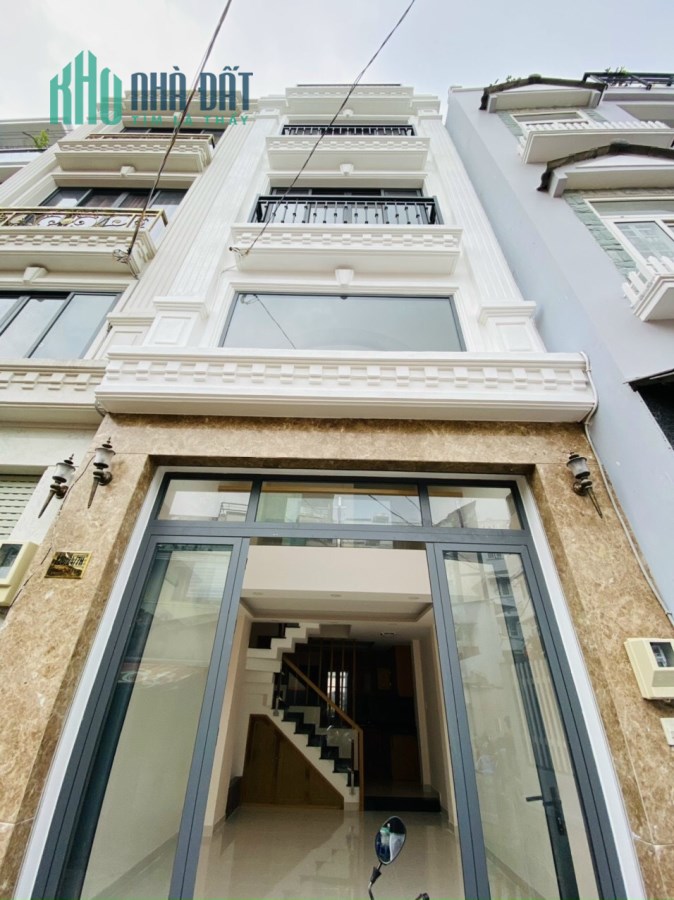 Bán gấp nhà HXH Hoàng Hoa Thám, phường 5, Bình Thạnh