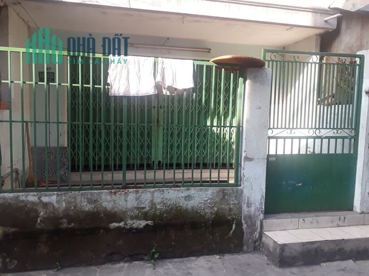 Nhà nát tiện xây mới 4x23m đường Hương Lộ 2