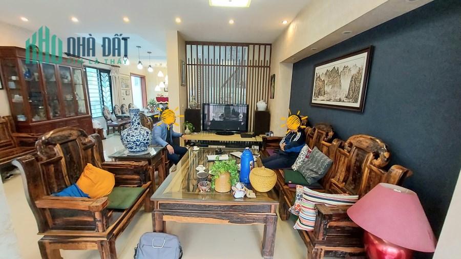 Bán nhà phố Hoàng Quốc Việt lô góc hai mặt ngõ ô tô Tránh 45m2*7 Tầng.
