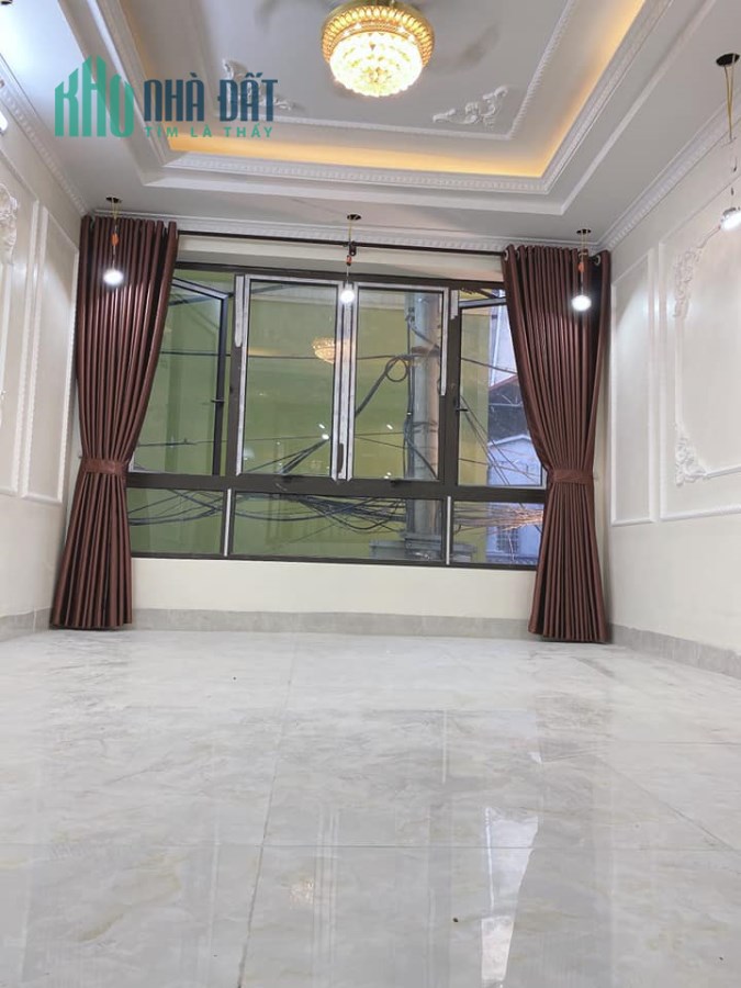 ĐẸP LONG LANH - PHỐ BỒ ĐỀ, 50M2, 6T, CHỈ NHỈNH 6 TỶ, Ở LUÔN.