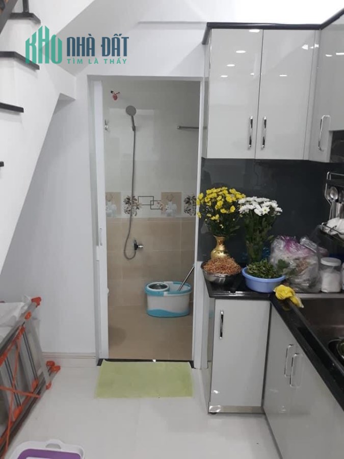 Nhà đẹp Cách Mạng Tháng 8 4 tâng 27m2 giá 4 tỷ