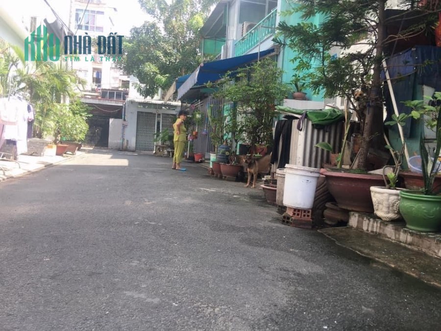 Bán Nhà HXH 8m gần Chợ Tân Hương, 50m2, 3 tầng, 4 PN, 3WC, giá 5.3 tỷ
