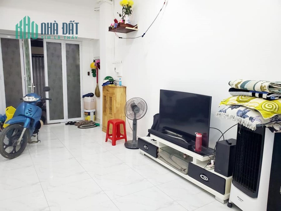 Cần bán nhà Nguyễn Ngọc Lộc, Phường  14, Quận 10, giá 4.1 tỷ.