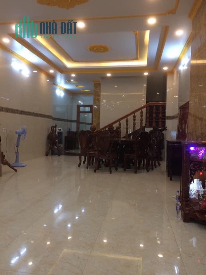 Nhà  2 Mặt Thoáng , 4 Tầng  Tân Phước Quận 10, 45m2