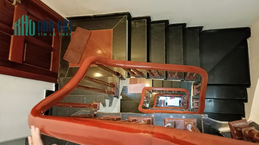 Bán nhà phố Khương Đình, Thanh Xuân, tiền rộng, sổ vuông, gần phố, ở luôn, 38m, 4 ngủ, 3xx