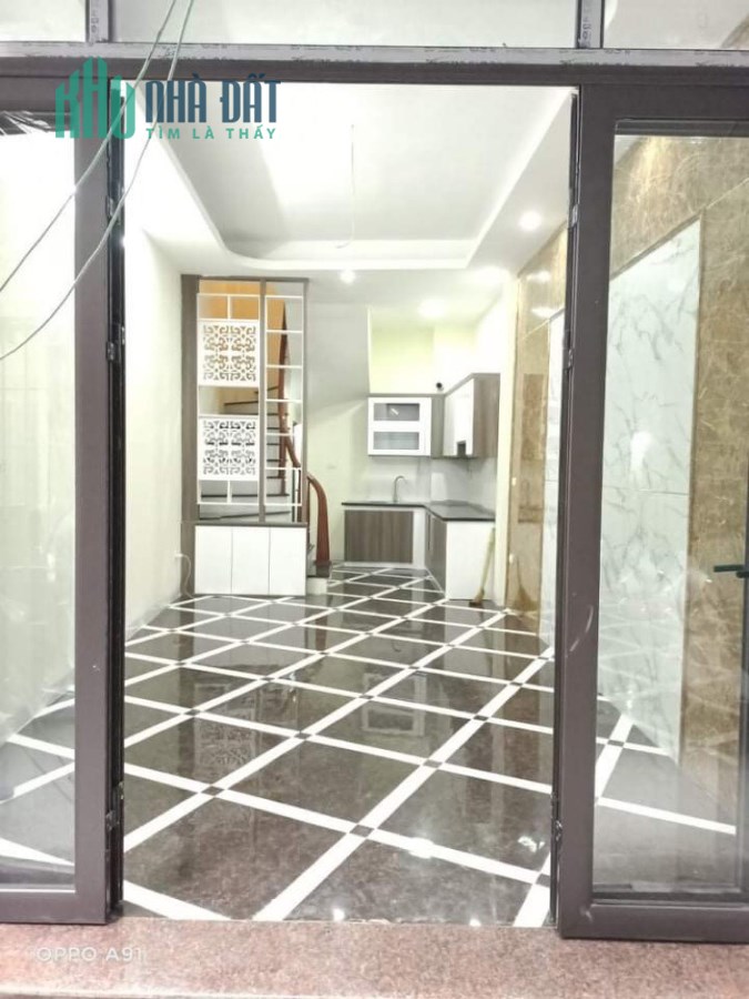 Quá hiếm, quá đẹp, hơn 2 tỷ có ngay nhà Ngõ phố Trương Định, HBT: S: 30m2, 5 tầng.