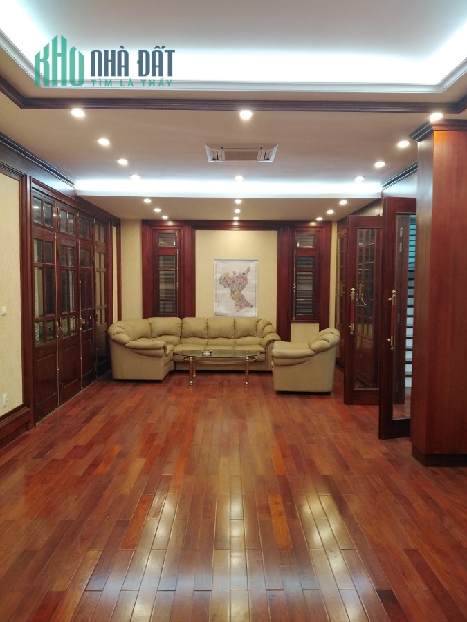 Bán biệt thự lô góc, phố Nghi Tàm - Tây Hồ, 215m x 4 tầng