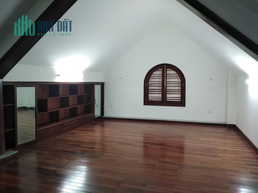 Bán biệt thự lô góc, phố Nghi Tàm - Tây Hồ, 215m x 4 tầng