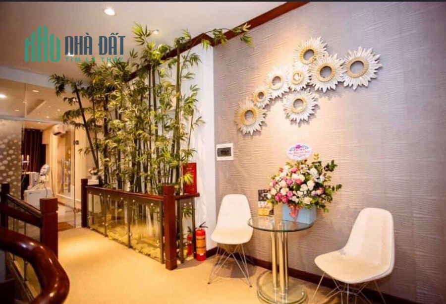 Bán nhà mặt phố Vũ Phạm Hàm - Cầu Giấy, 180m x 6 tầng, vỉa hè 10m đẹp nhất phố