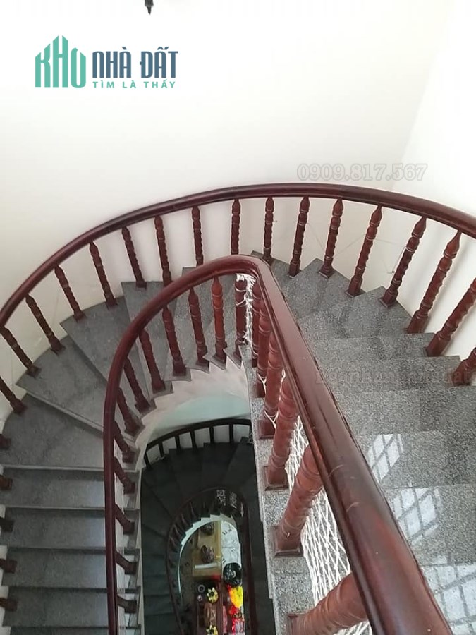 Rất gấp bán, Chỉ 140tr/m2 - MTKD Hoàng Hoa Thám, ngang 6,2m, DTCN 202m2, xây Building VP cao tầng.