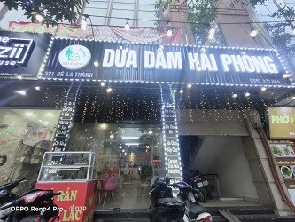 NHƯỢNG CỬA HÀNG CHÈ DỪA DẦM TẠI 321 ĐÊ LA THÀNH (Đối diện Trường Đại học Văn Hóa)