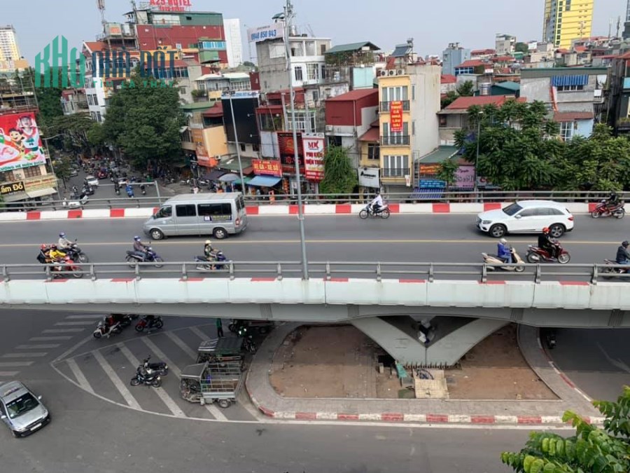 Mặt Phố, Trần Khát Chân, Hai Bà Trưng, 56m*5T*MT7m, 19 tỷ, Lô Góc, 3 Thoáng, Vỉa Hè Rộng.