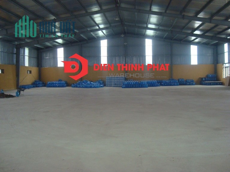 Kho xưởng đường container 600m2 (20x30) giá 35tr đường Trương Phước Phan quận Bình Tân
