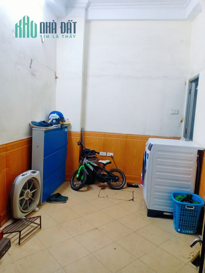 VỠ NỢ BÁN GẤP NHÀ NGÕ 3 THÁI HÀ CHỈ 1.X TỶ- SỔ HOA HẬU - 15M RA PHỐ