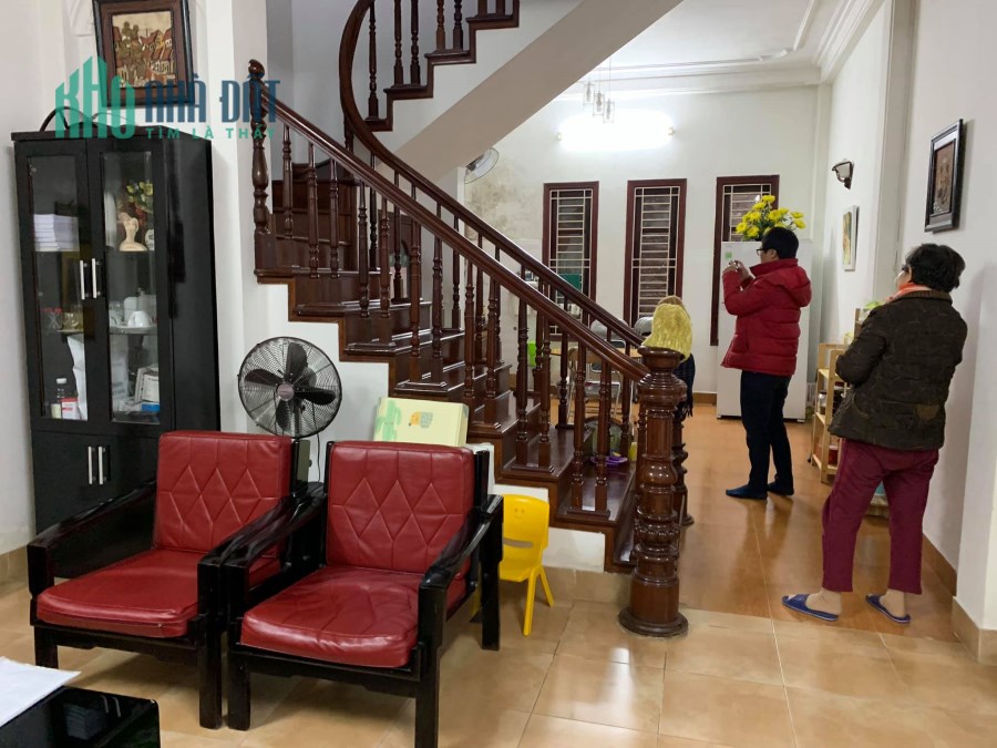 BÁN NHÀ NHÀ THÁI HÀ – 75M2, 4.5M MẶT TIỀN, KHÁCH VỀ Ở LUÔN, THIẾT KẾ VUÔNG VẮN