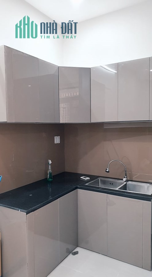 Bán nhà 3 tầng Hồ Bá Kiện Quận 10 nhỉnh 3 tỷ, Nhà Mới ở ngay