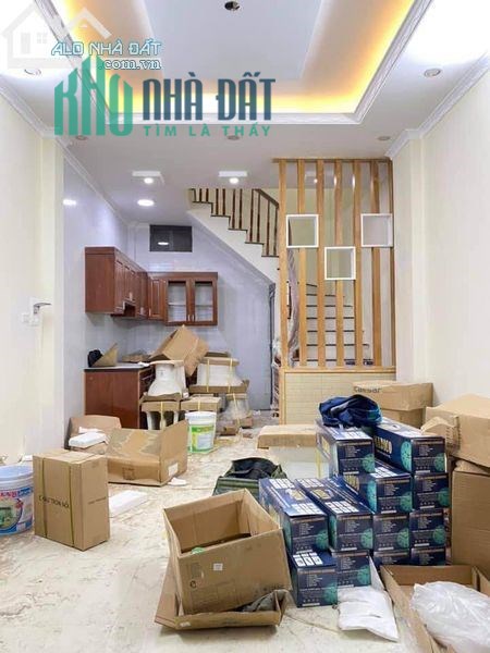Bán nhà Kim Chung, dt35m2, 4t, giá 1 tỷ 99, ngõ Ô tô, cạnh khu đô thị cao cấp, an sinh đỉnh.