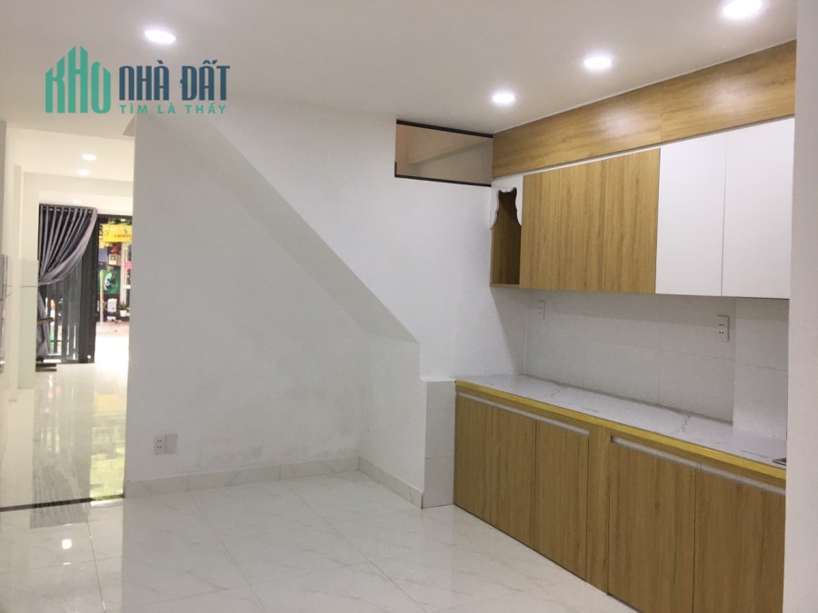 Nhà đẹp 2 tầng, tiện buôn bán, cho thuê, đường Quang Trung, Gò Vấp