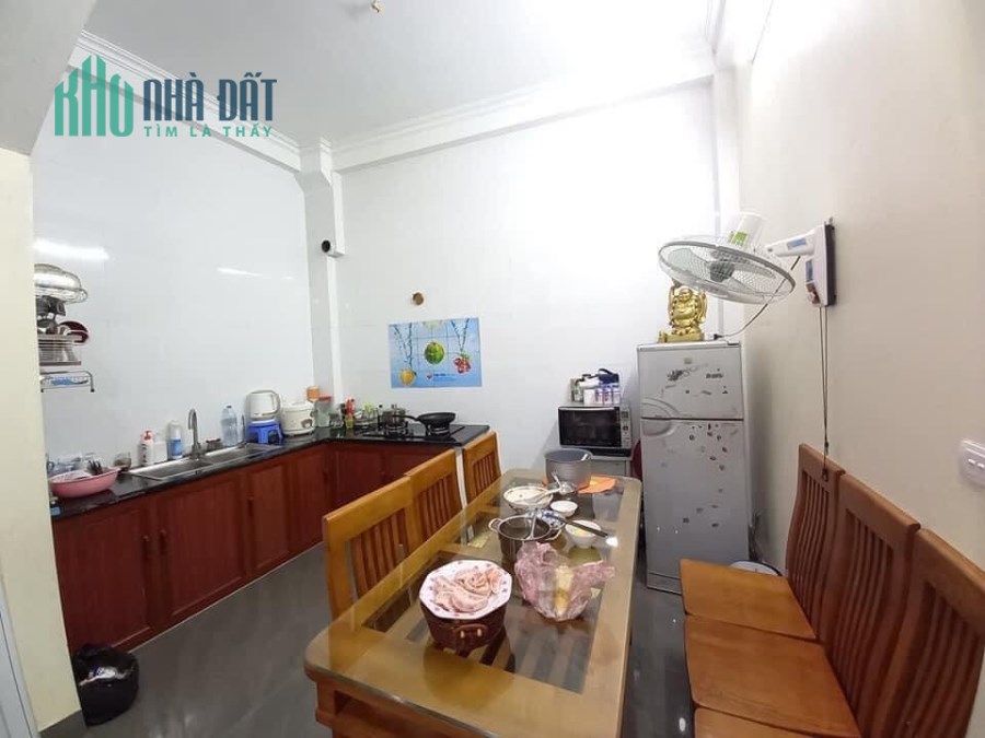 BÁN GẤP NHÀ PHỐ NAM DƯ - HOÀNG MAI - NHÀ LÔ GÓC, 35M, 5TẦNG, MT4, CHỈ HƠN 2TỶ 0946963988.
