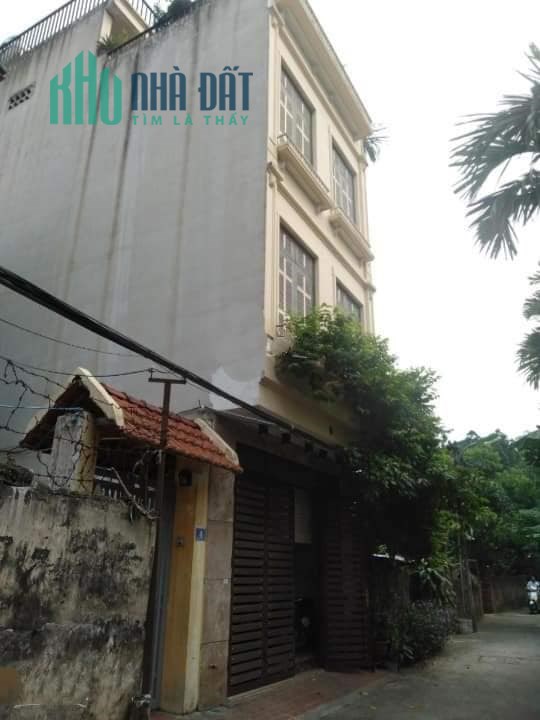 Bán nhà ngõ 229B Nguyễn Văn Linh,lô góc,ô tô vào nhà,60m,giá 4,55 tỷ.Lh:0989126619.