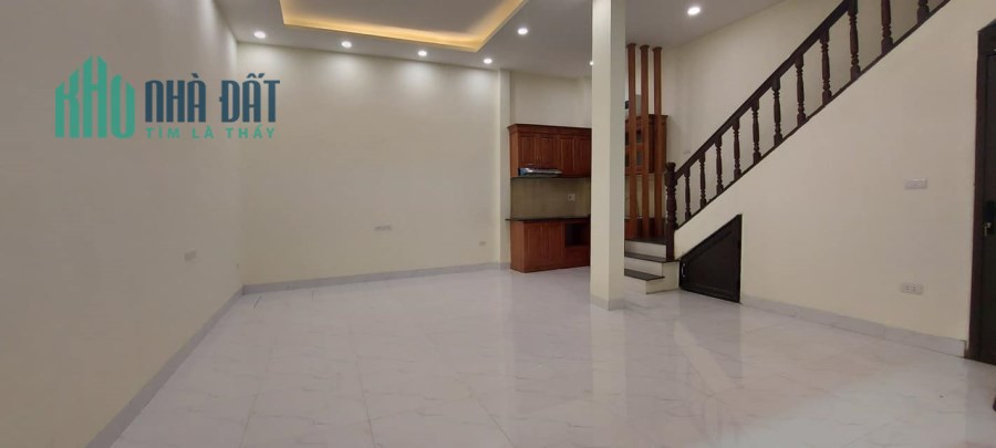 CC cần bán nhà Trường Chinh 37m2*4T*MT6.1m $3.8