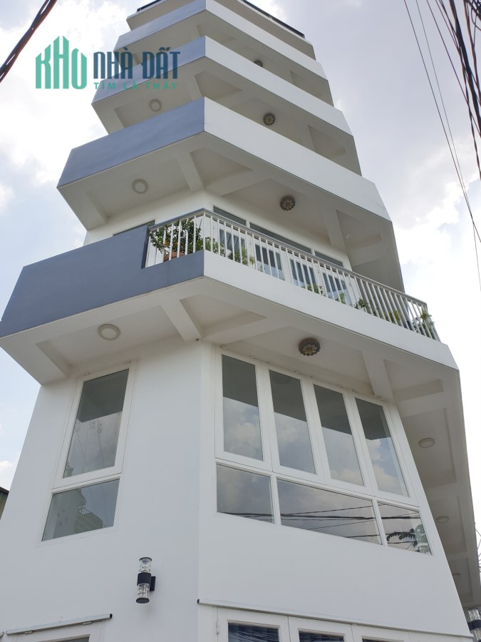 MỚI ĐẸP HOÀN CÔNG ĐẦY ĐỦ THANG MÁY NHẬT GÓC 2 MT HẺM XE TẢI LỚN