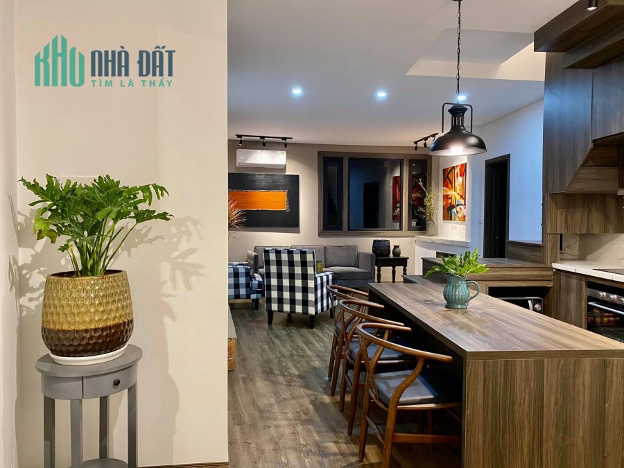 Bán Nhà Thái Hà. 65m2, MT 7m, phân lô, ô tô tránh, 9.8 tỷ.