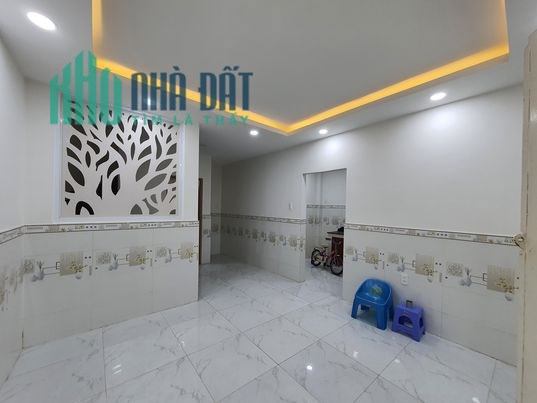 Nhà 2 lầu 64m2 hẻm Trần Nhân Tôn, Quận 10. Giá chỉ tương đương 60tr/m2