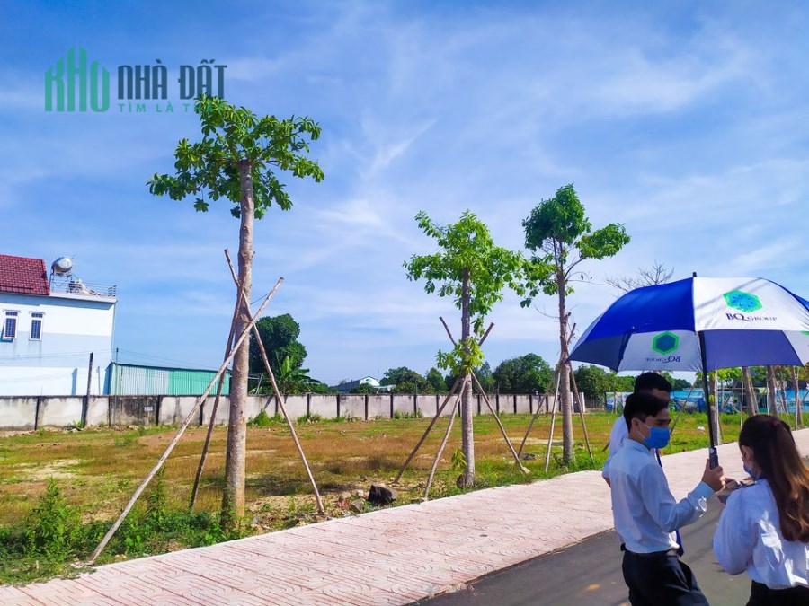 Bán đất đầu tư MT lộ 20m, giá chỉ 900tr Trung tâm Phú Mỹ BRVT,SHR, chiết khấu 20 chỉ vàng