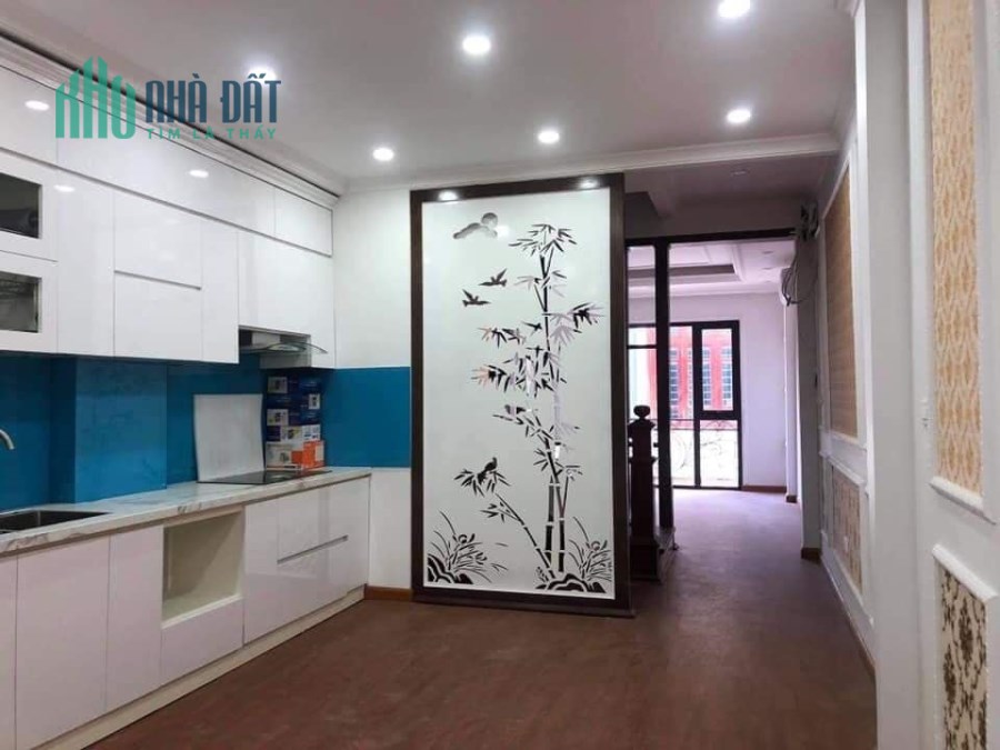 Phân Lô Hoàng Văn Thái - Nhà Mới - GARA Ô TÔ - 3 Thoáng - Sổ Hoa Hậu - 43m2, Nhỉnh 6 Tỷ