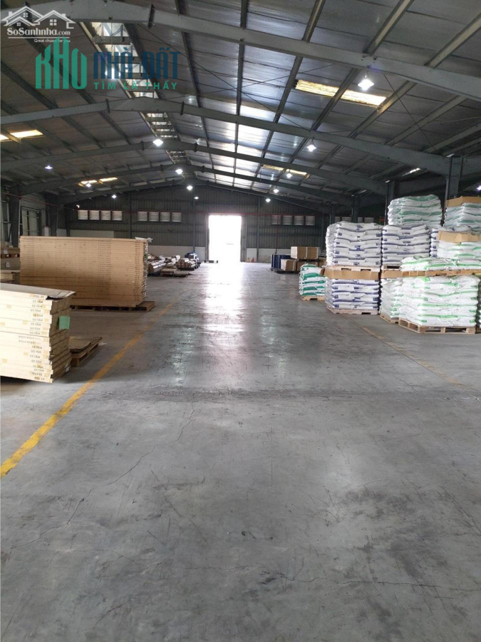 Cần bán nhà xưởng dt 8200m2 KCN Xuyên Á, Long An. Cách Sân Bay Tân Sơn Nhất 20km.giá 45 tỷ