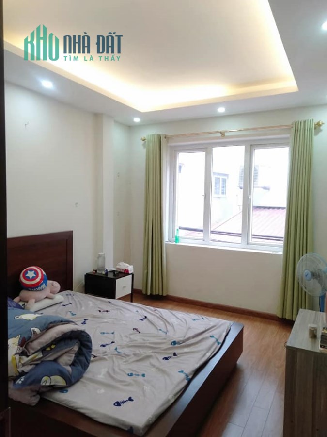 Nhà Đẹp, Lô Góc Thoáng, Thụy Khuê, Tây Hồ 42m2 Nhà 5 Tầng, Giá 4.25 tỷ.