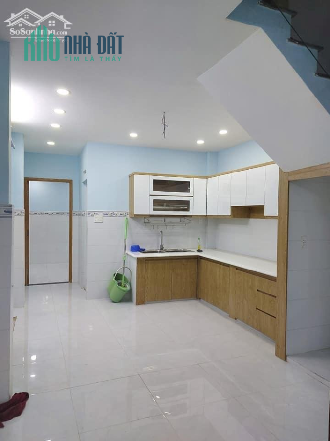 BÁN GẤP nhà 61m2 bên Ba Tháng Hai Quận 10, ôto 7 chỗ vào nhà chỉ 5 tỷ 3 (0902664082)