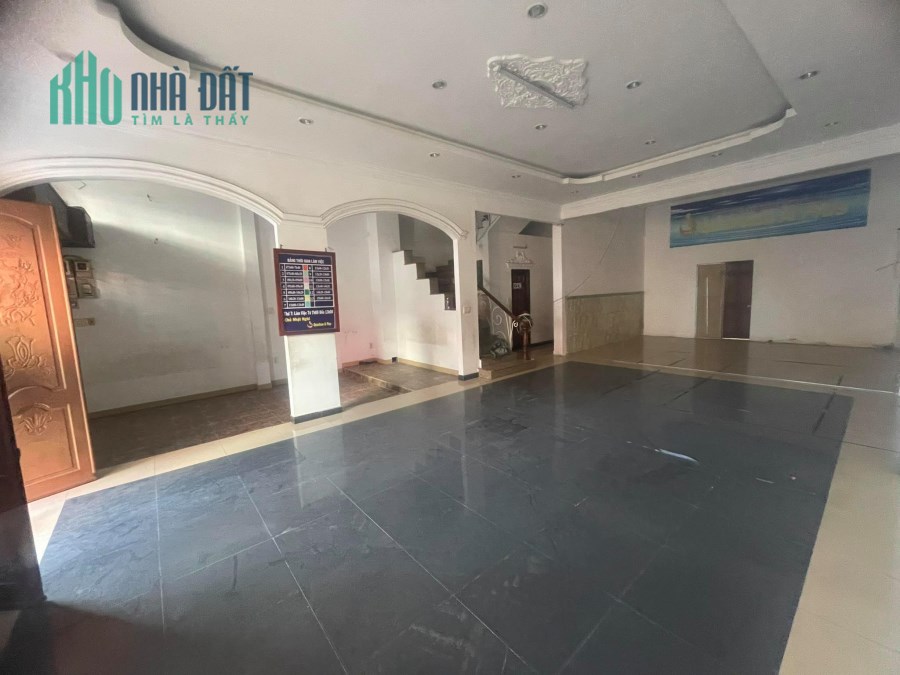 Bán nhà mặt tiền Quận Tân Phú, ngang 9m, thuận tiện kinh doanh, 20 tỷ, 0763801388.