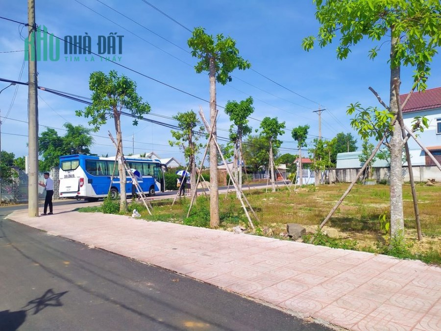 Đất ngay Hồ Châu Pha 600m, chỉ với 800tr sở hữu lô đất, chiết khấu 10 chỉ vàng, liên hệ 0919536711