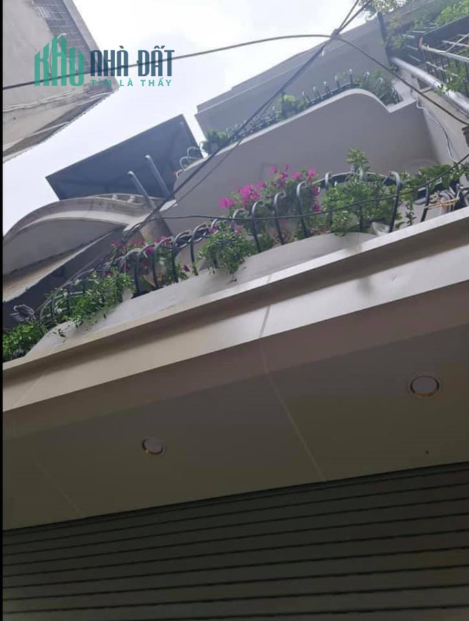 Nhỉnh 4 tỷ, Nhà đẹp ở ngay, Thái Hà, Đống Đa, Phố VIP, 45m2x4 tầng.