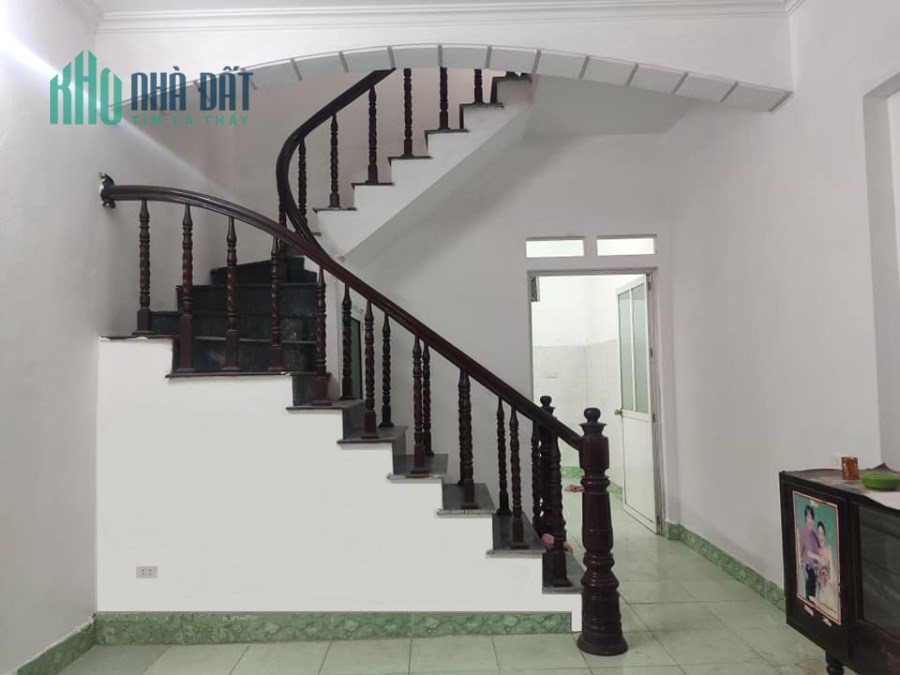 ZỜI ƠI TIN ĐƯỢC KHÔNG!!!  NHÀ RẺ GẦN PHỐ, 40M2, MT 4M, GIÁ CHỈ 2.3 TỶ, Ở LUÔN.